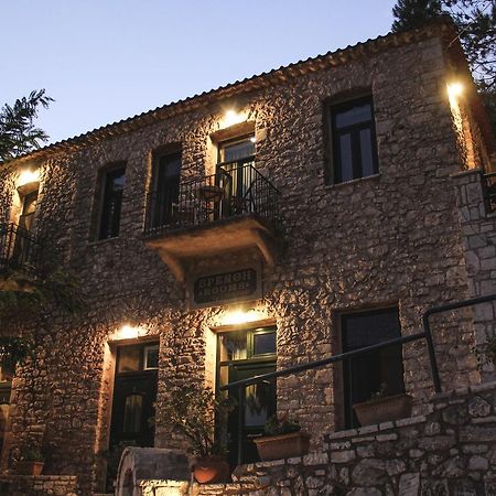 Guesthouse Vrenthi Karítaina Eksteriør billede